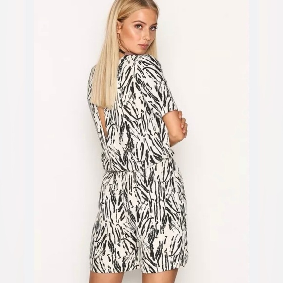 Selected Femme Lauren Hollie Playsuit Romper - Picture 10 of 10